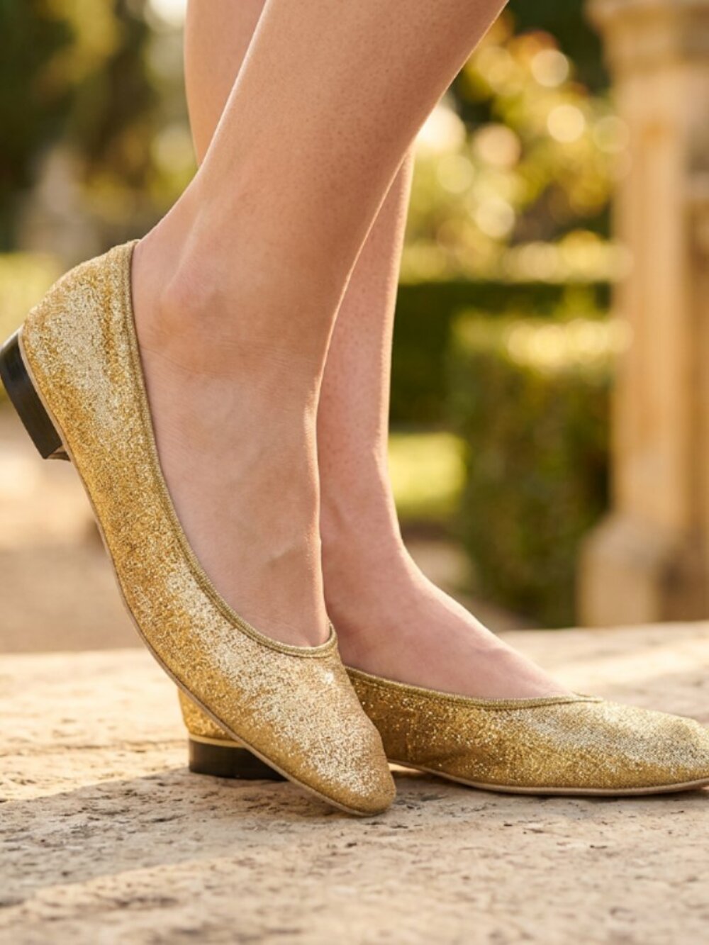 Vtg 60s 1960s Mcm Mod gold metallic lame mid century foldable flats